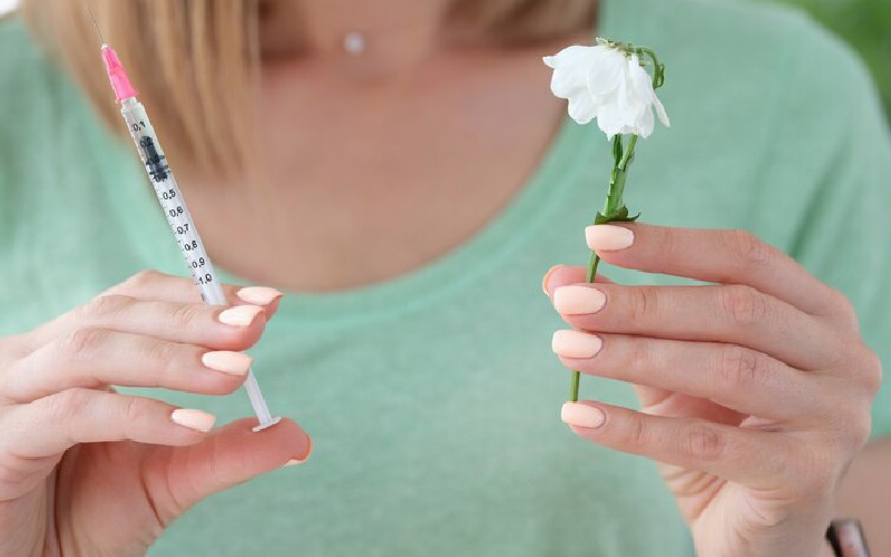 عوارض تزریق ژل لابیا کدامند؟